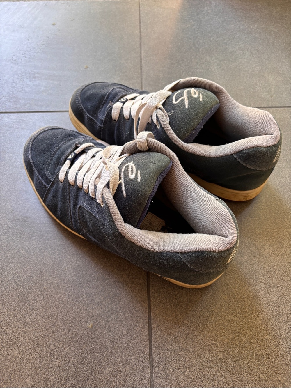 Men's Navy Suede éS Accels